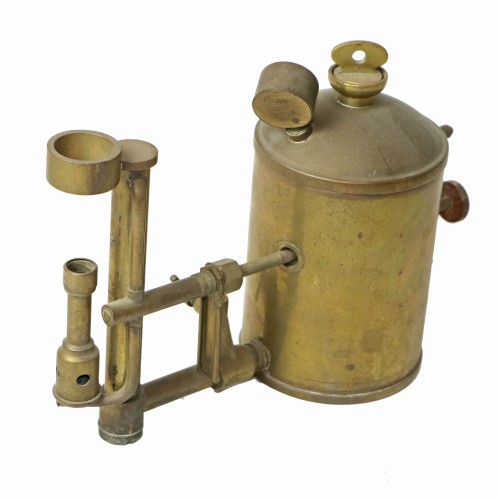 Aparato para proporcionar luz incandescente mediante gas de alcohol modelo Mita